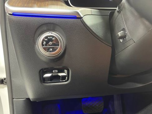 Used 2025 Mercedes-Benz C 300 4MATIC Sedan image 19