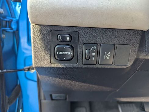 Used 2017 Toyota RAV4 XLE w/ Plus Special Value Package AWD/4WD image 13
