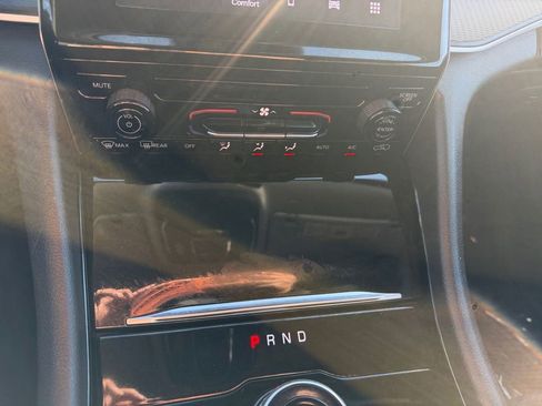 Used 2023 Jeep Grand Cherokee L Laredo image 20