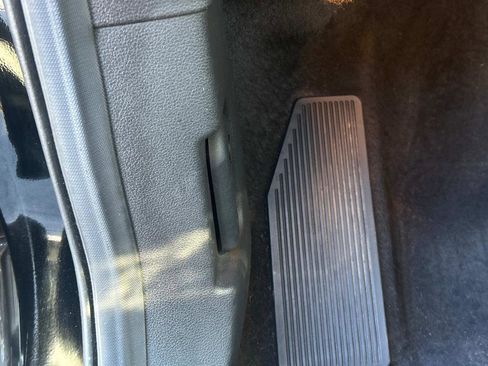 Used 2017 Ford Escape SE w/ Equipment Group 201A image 22