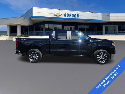 Used 2024 Chevrolet Silverado 1500 LT AWD/4WD image 7