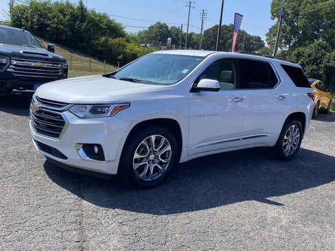 Used 2019 Chevrolet Traverse Premier AWD/4WD image 3
