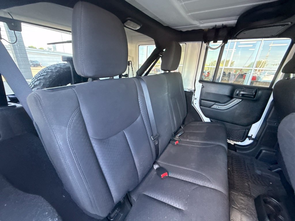 Used 2018 Jeep Wrangler Unlimited Sport w/ Quick Order Package 24W AWD/4WD image 16