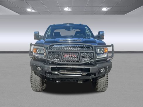 Used 2017 GMC Sierra 3500 Denali w/ Duramax Plus Package image 8