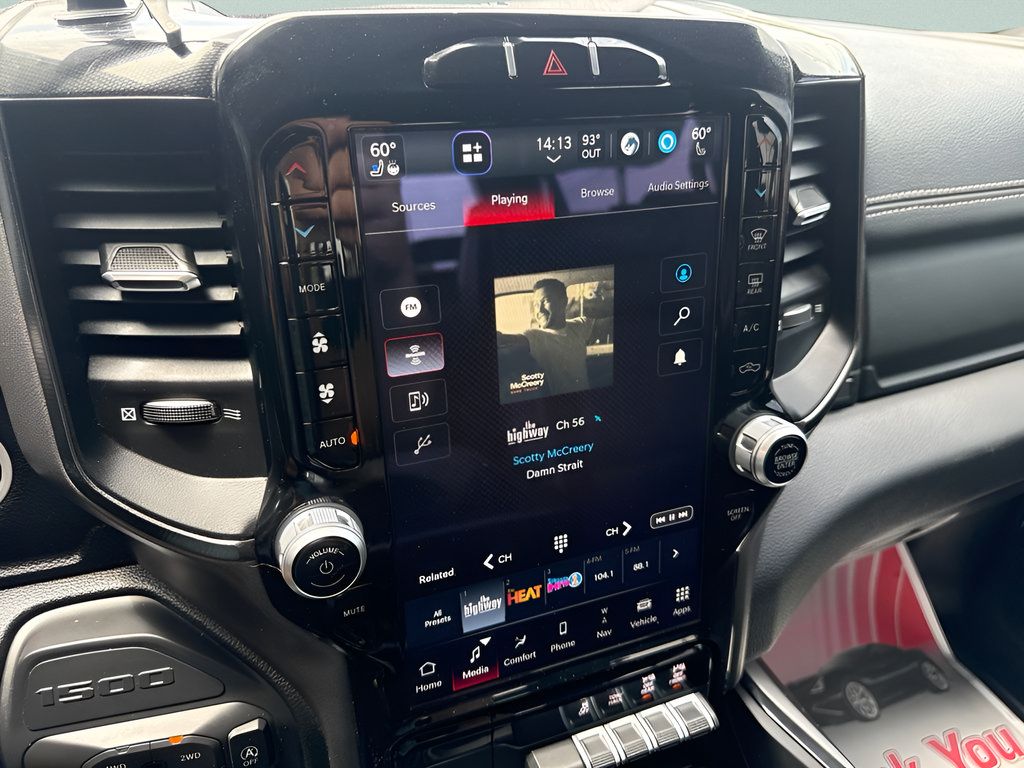 Used 2022 RAM 1500 Laramie AWD/4WD image 21