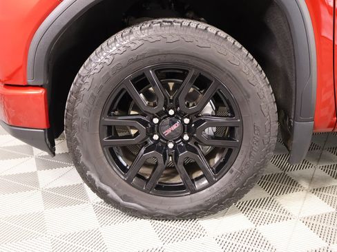 Used 2023 GMC Sierra 1500 Elevation image 17