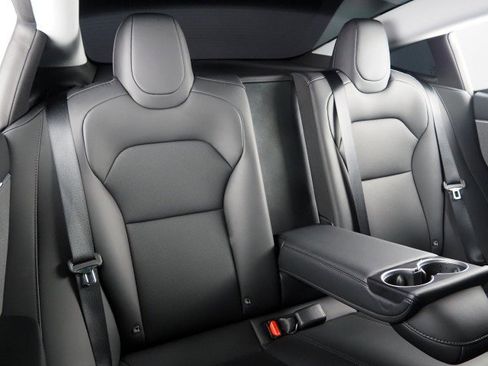 Used 2025 Tesla Model 3 Long Range image 18