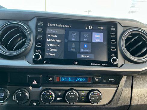 Used 2023 Toyota Tacoma TRD Off-Road image 12