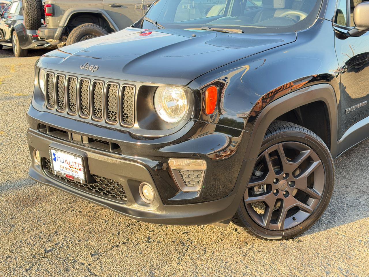 Used 2021 Jeep Renegade Latitude AWD/4WD image 90