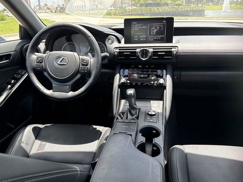 Used 2023 Lexus IS 300 w/ Comfort Package RWD image 17