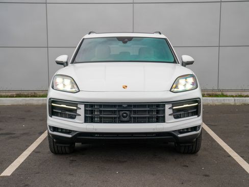 Certified 2026 Porsche Cayenne image 6