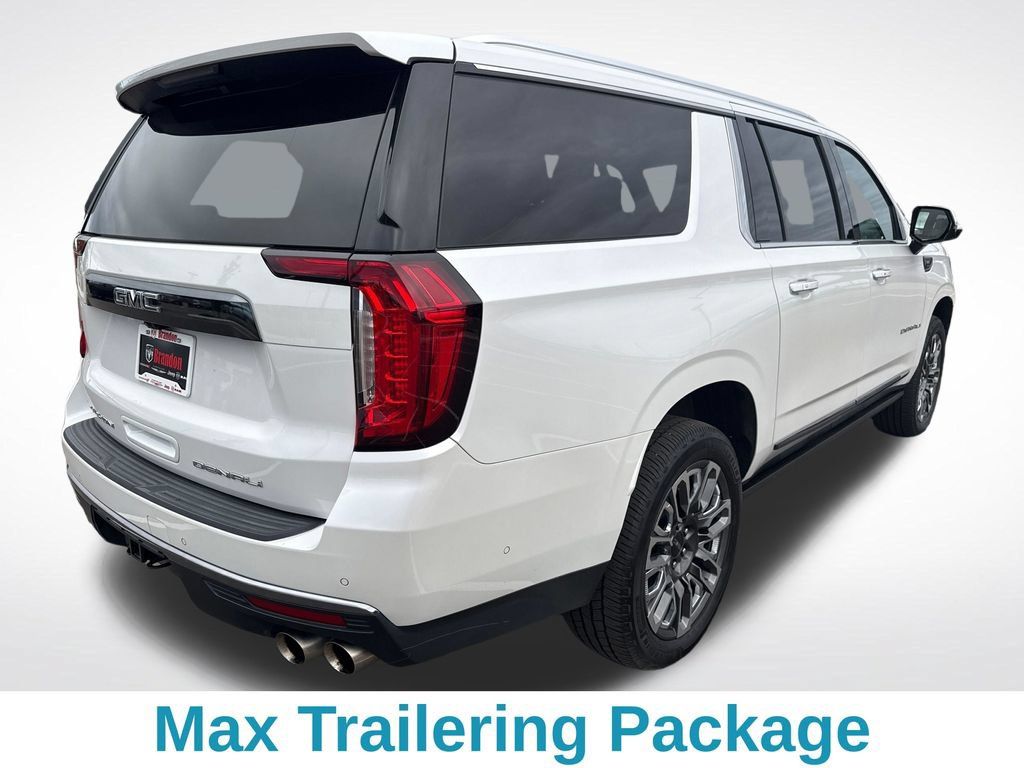 Used 2023 GMC Yukon XL Denali Ultimate AWD/4WD image 6