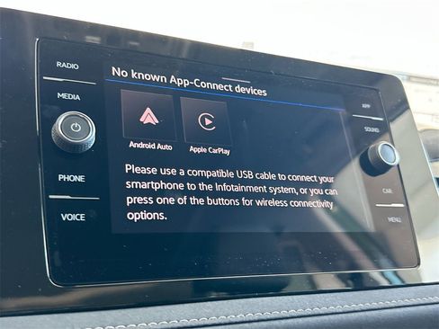 New 2026 Volkswagen Taos SE image 27