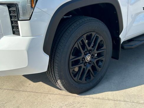 New 2026 Toyota Tundra Limited AWD/4WD image 9