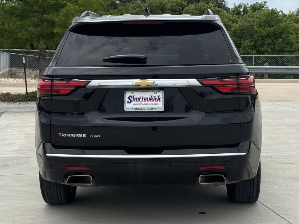 Used 2023 Chevrolet Traverse High Country w/ LPO, Floor Liner Package AWD/4WD image 5