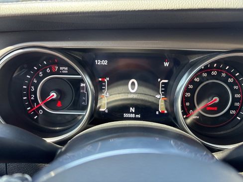 Used 2020 Jeep Gladiator Rubicon w/ Uconnect 4C Nav & Sound Group image 30