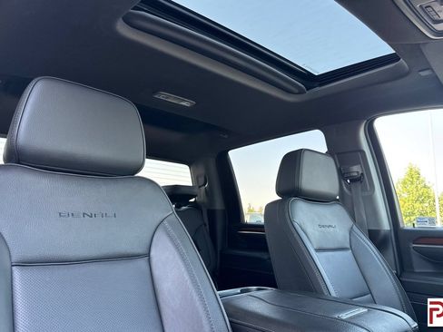 Used 2025 GMC Sierra 3500 Denali w/ Denali Reserve Package AWD/4WD image 18