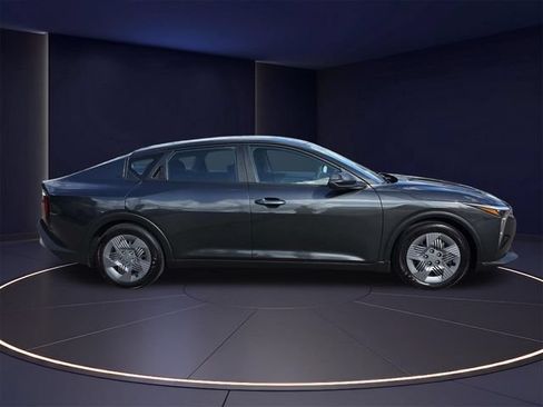 Used 2025 Kia K4 FWD image 2