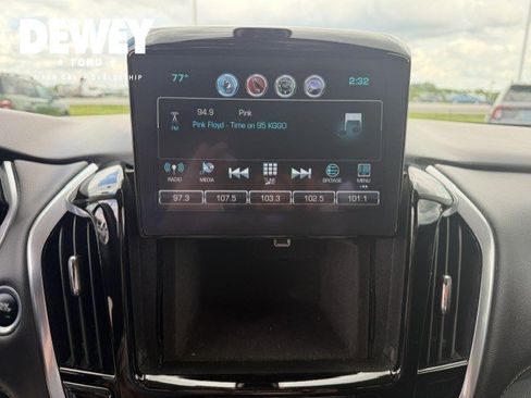 Used 2019 Chevrolet Traverse LT AWD/4WD image 17