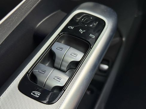 New 2026 Mercedes-Benz GLC 350e GLC 350e image 22