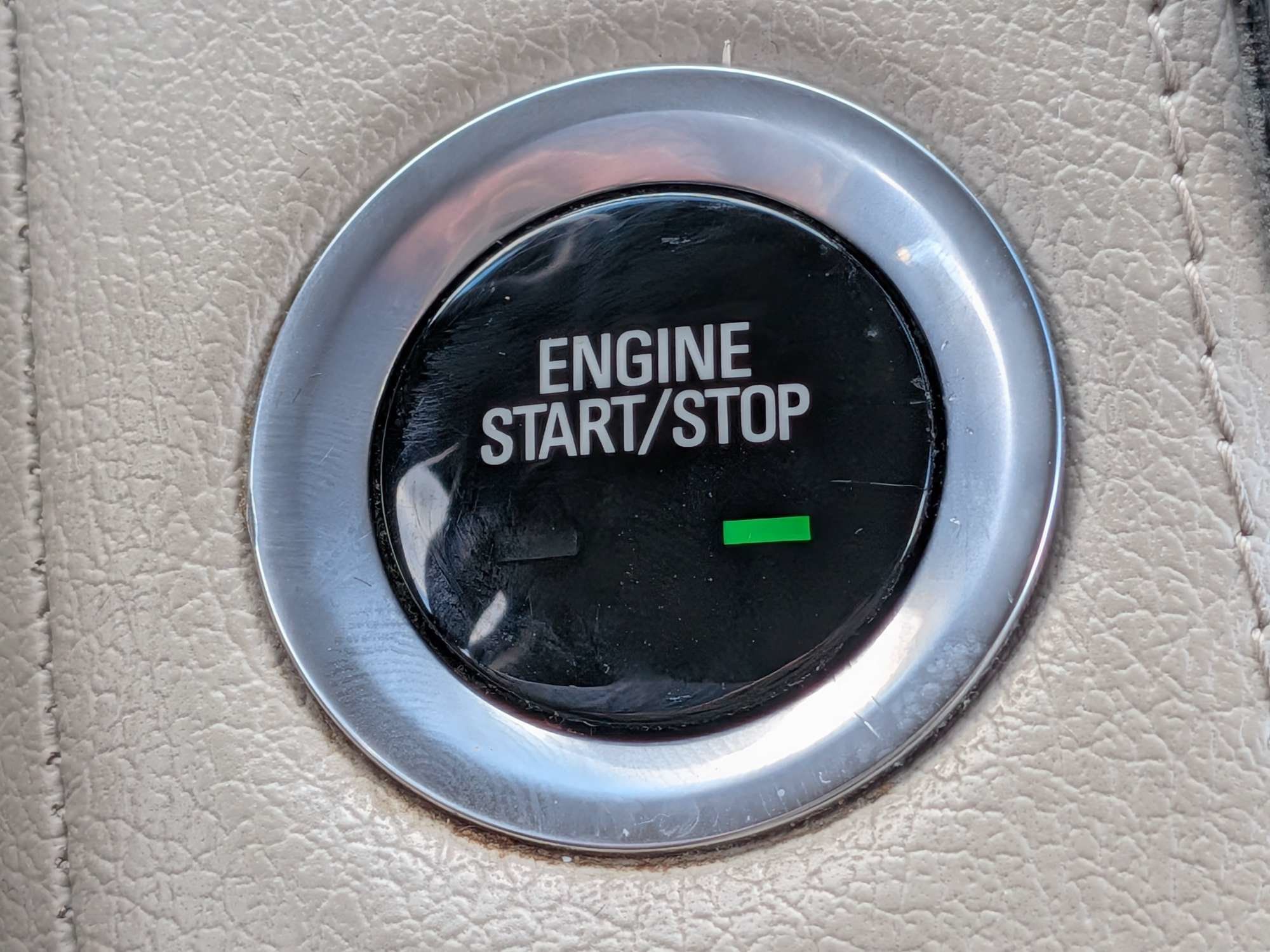 Used 2018 Cadillac Escalade ESV Luxury RWD image 35