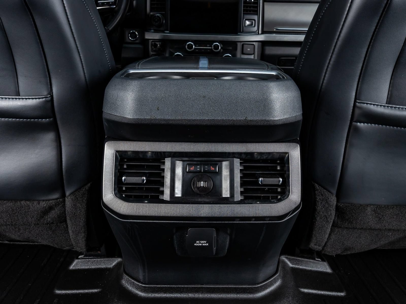 Used 2025 Ford F450 Platinum w/ FX4 Off-Road Package AWD/4WD image 34