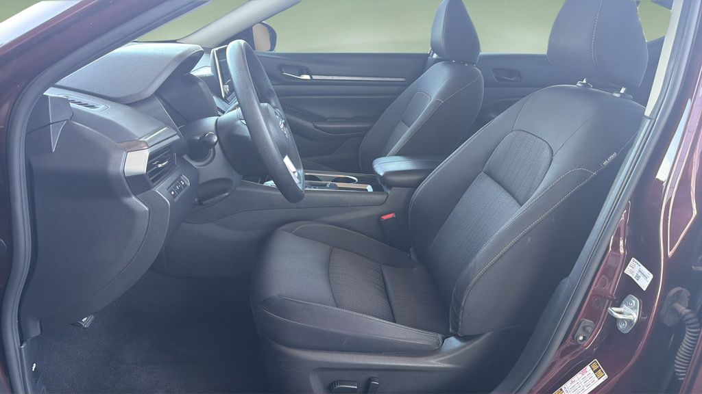 Certified 2024 Nissan Altima 2.5 SV FWD image 18