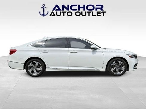 Used 2019 Honda Accord EX image 9