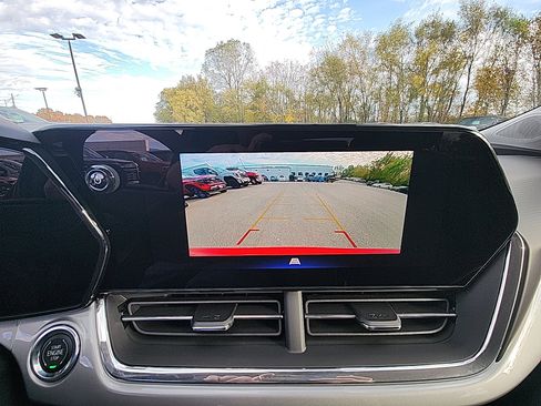 New 2026 Chevrolet Trax LT image 22