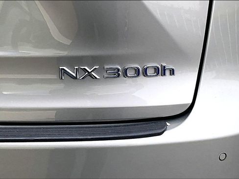 Used 2016 Lexus NX 300h AWD w/ Premium Package image 8