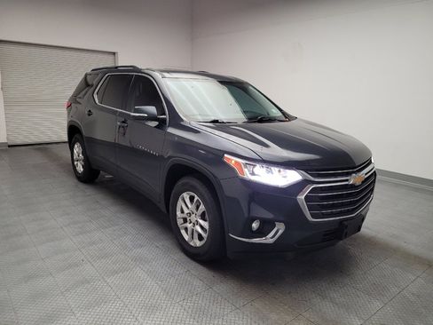 Used 2020 Chevrolet Traverse LT FWD image 13