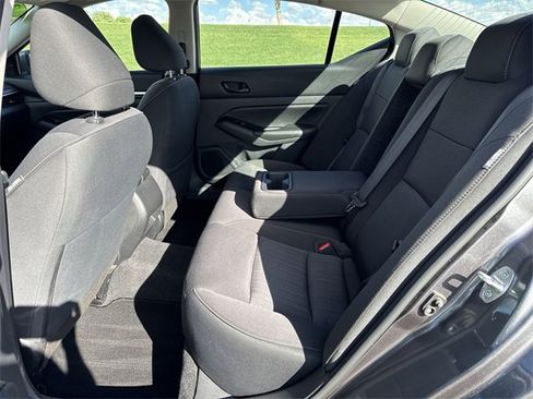 Used 2023 Nissan Altima 2.5 SV image 23