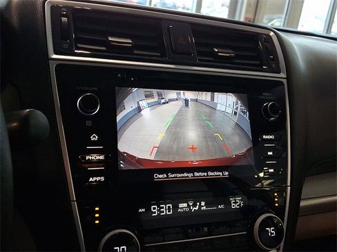 Used 2019 Subaru Outback 2.5i Premium image 18