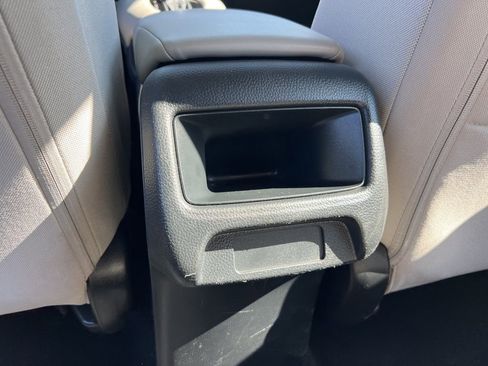 Used 2023 Honda HR-V LX image 19