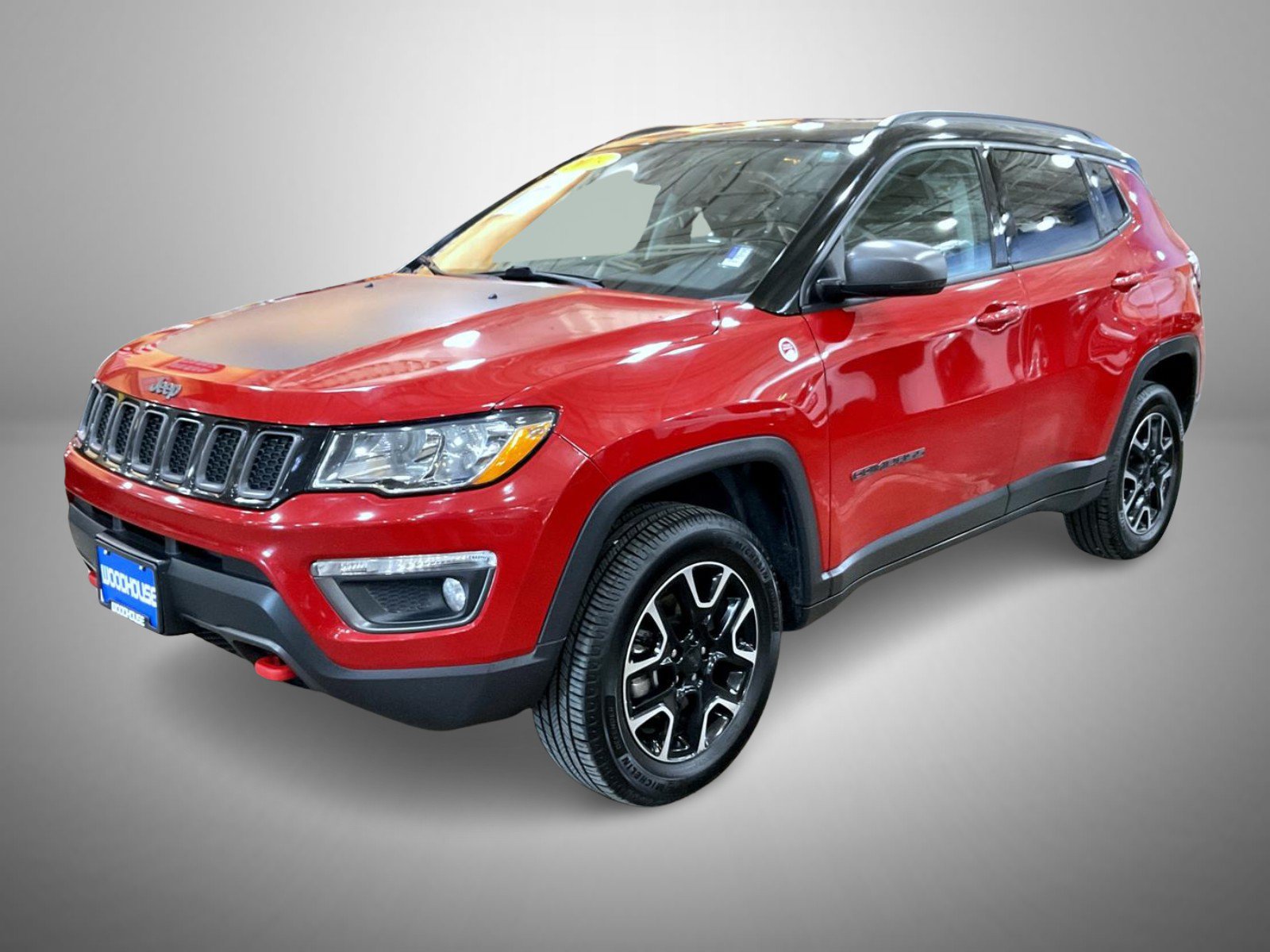 Used 2019 Jeep Compass Trailhawk w/ Cold Weather Group AWD/4WD image 1