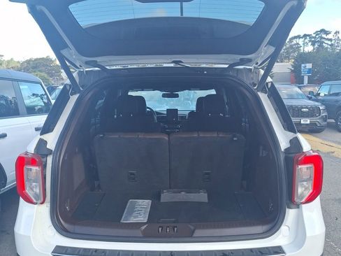 Used 2023 Ford Explorer King Ranch AWD/4WD image 8