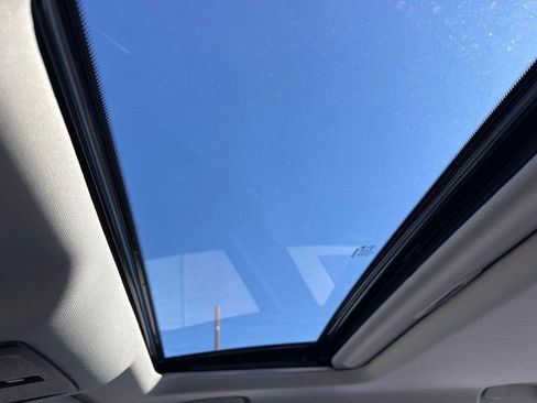 Used 2021 Nissan Altima 2.5 SV w/ SV Premium Package image 22