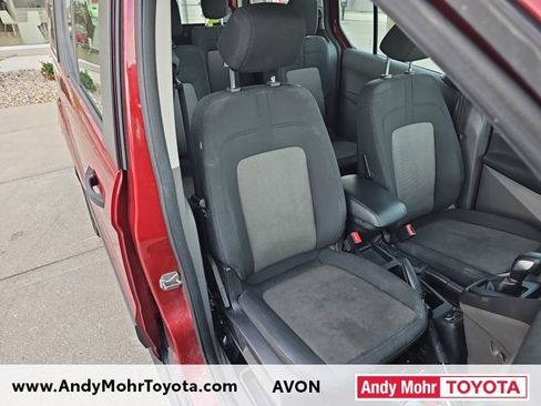 Used 2019 Ford Transit Connect XL image 32