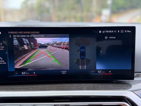 Used 2023 BMW 330i Sedan w/ Driving Assistance Package image 51