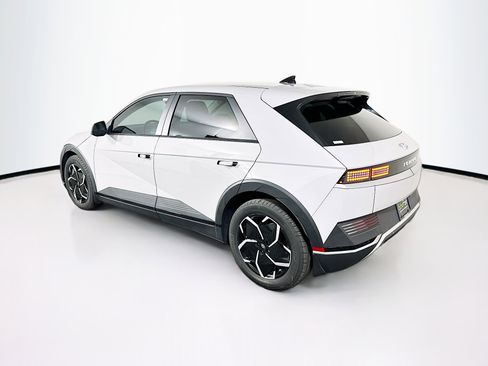 Used 2024 Hyundai Ioniq 5 SEL image 5
