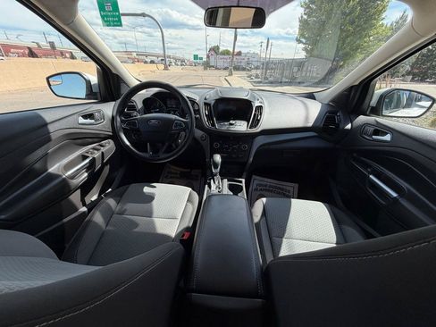 Used 2019 Ford Escape SE AWD/4WD image 17