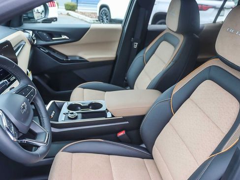 New 2026 Chevrolet Equinox ACTIV w/ Convenience Package III image 16