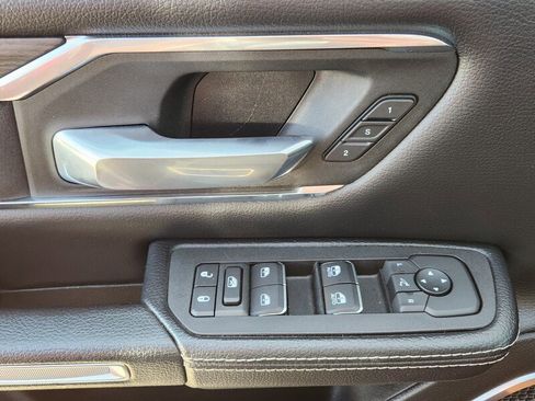 Certified 2025 RAM 1500 Laramie image 17