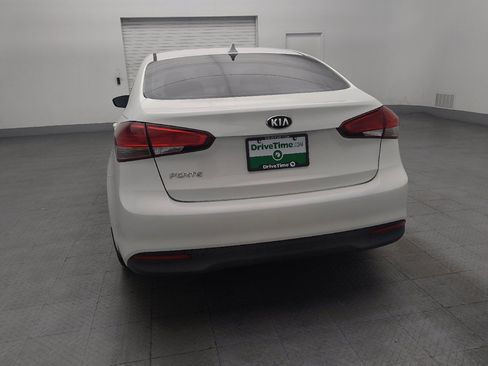 Used 2017 Kia Forte LX FWD image 6