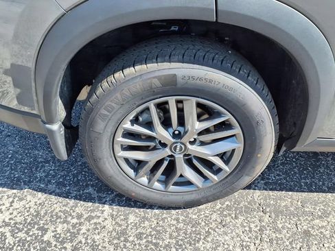 Used 2024 Nissan Rogue S AWD/4WD image 15