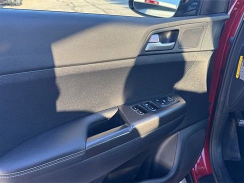 Used 2017 Kia Sportage LX w/ LX Popular Package image 18