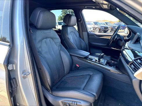 Used 2017 BMW X5 xDrive50i AWD/4WD image 29