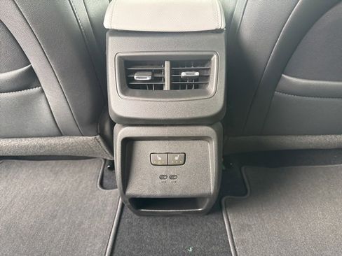 New 2025 Chevrolet Equinox EV LT w/ Convenience Package II image 23