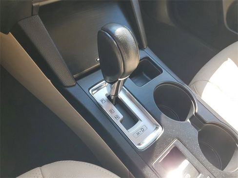 Used 2017 Subaru Outback 2.5i Premium image 34