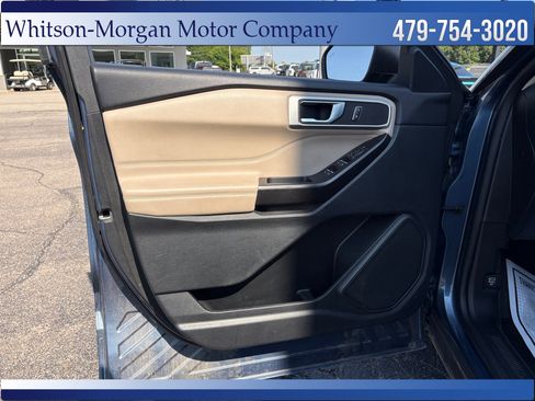 Used 2020 Ford Explorer XLT w/ Equipment Group 202A AWD/4WD image 11